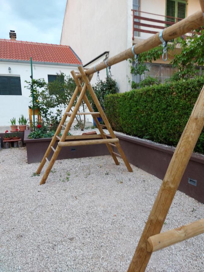 Apartments Jelicic Biograd Na Moru Exterior photo