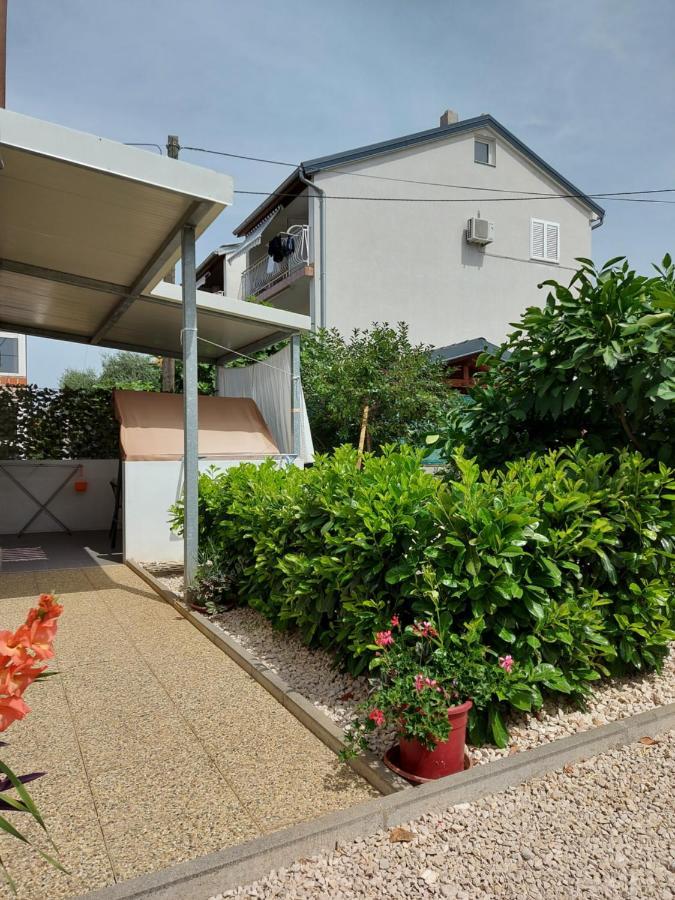 Apartments Jelicic Biograd Na Moru Exterior photo