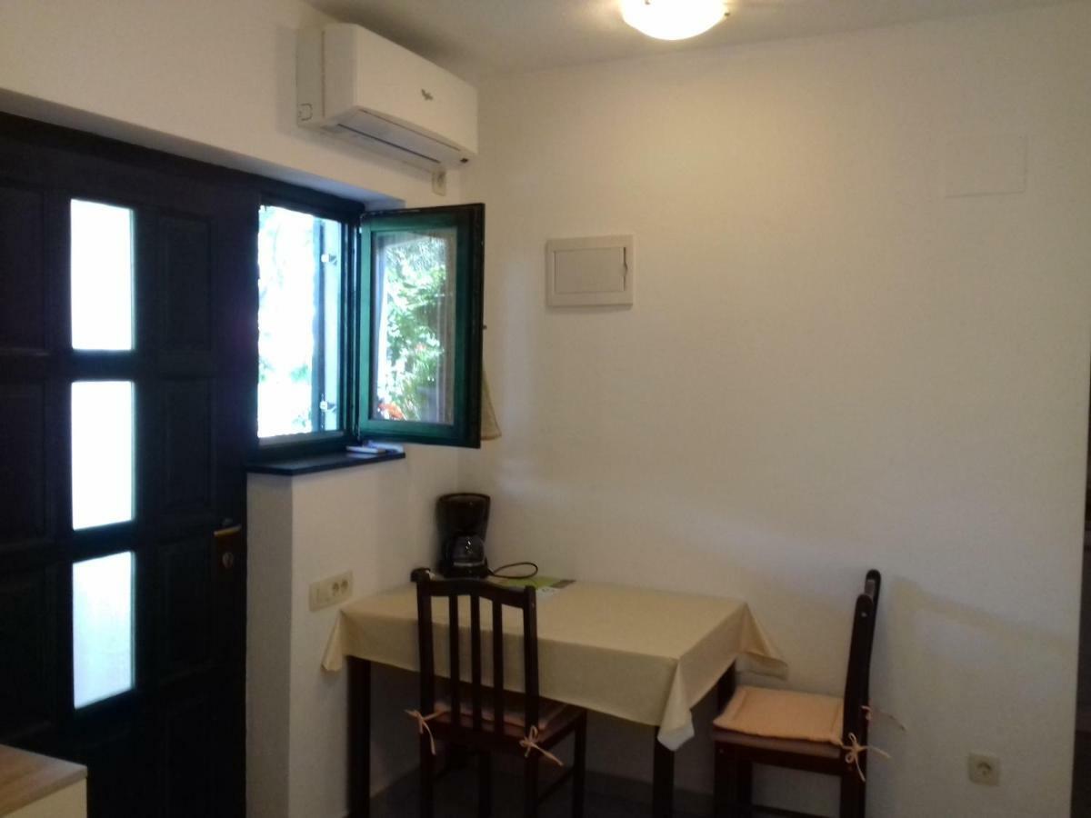Apartments Jelicic Biograd Na Moru Exterior photo